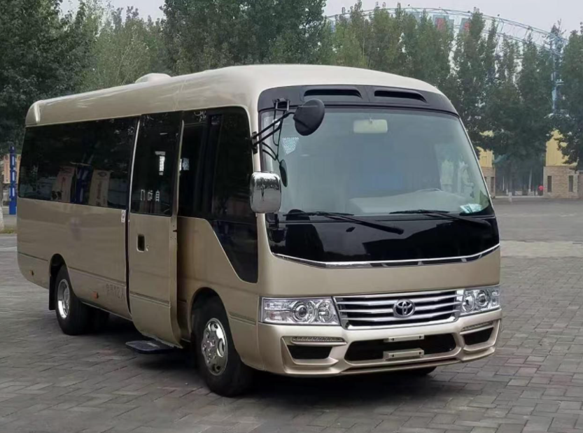 呼倫貝爾旅游包車_豐田中巴車