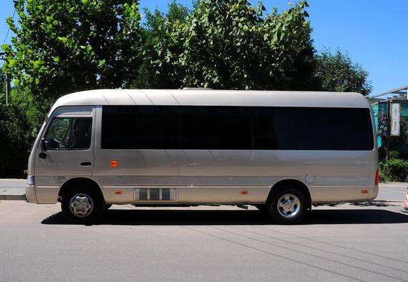 呼倫貝爾考斯特包車