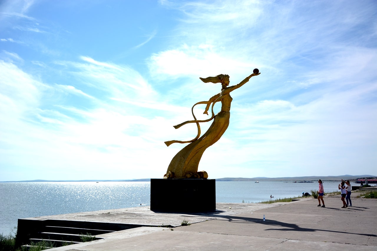 呼倫湖景區(qū)