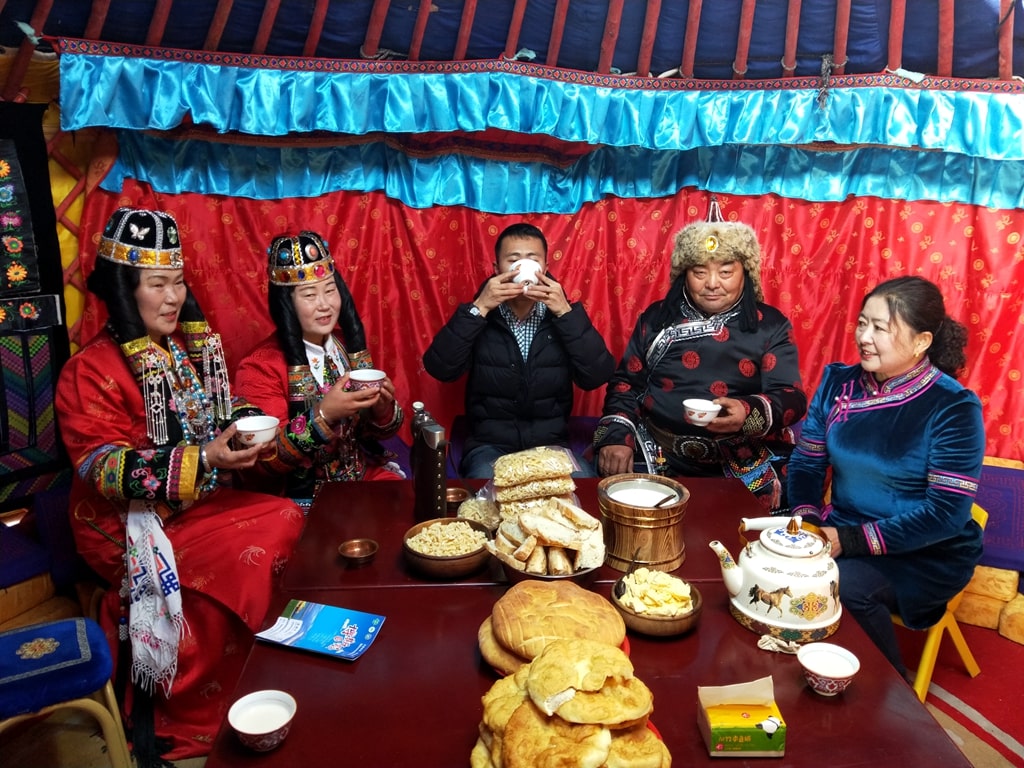 呼倫貝爾蒙古部落